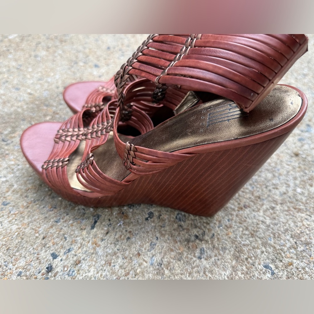 Pelle Moda Women's Wedges - Size 7.5 - Picture 11 of 15